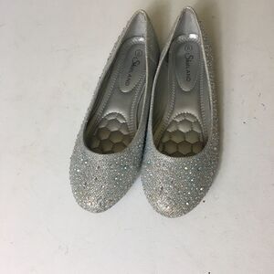 Shoe Land silver sparkly flats size